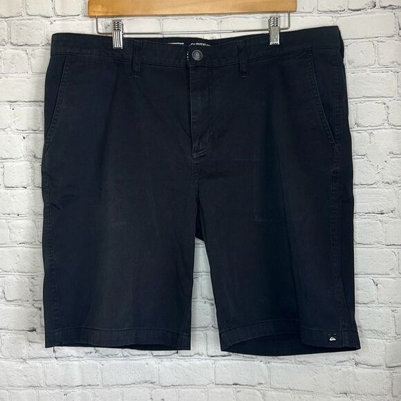 Quiksilver Mens Black Chino Regular Fit shorts size 38 - Picture 1 of 10